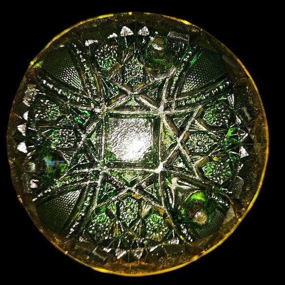 Vintage Green & Amber Pressed Glass Bowl Daisy Button Starburst 7" Footed - Picture 5 of 5